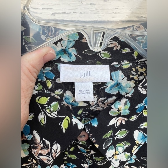 J Jill Ditsy Floral Button-Down Long-Sleeve Feminine Blouse Top Tunic S - Picture 7 of 8